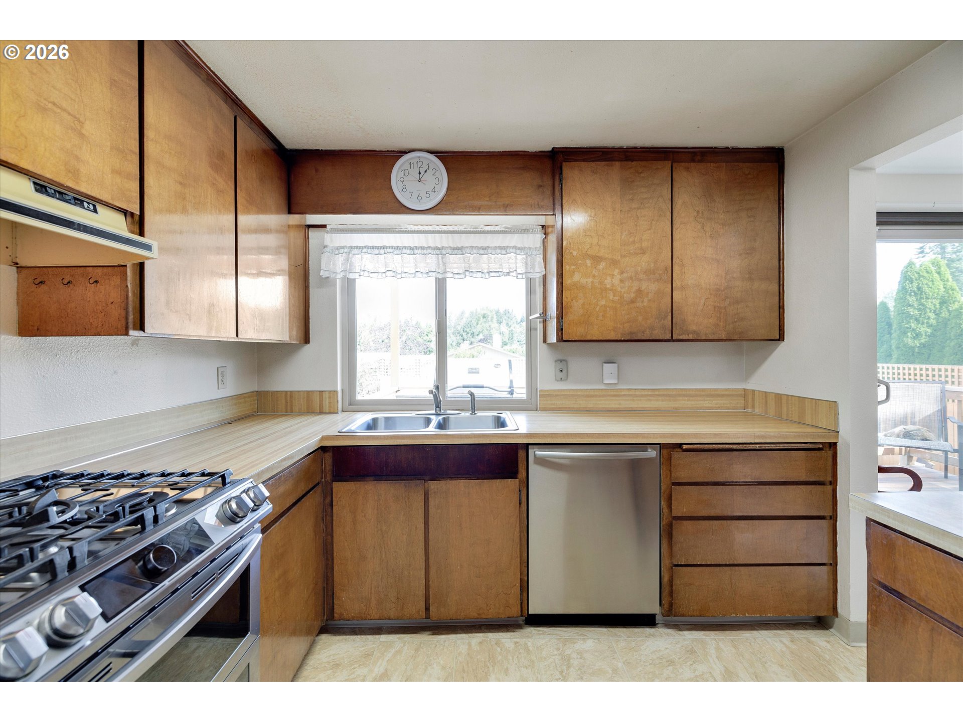 18027 Southeast Emi Street Damascus, OR 97089 - Photo 12 of 38