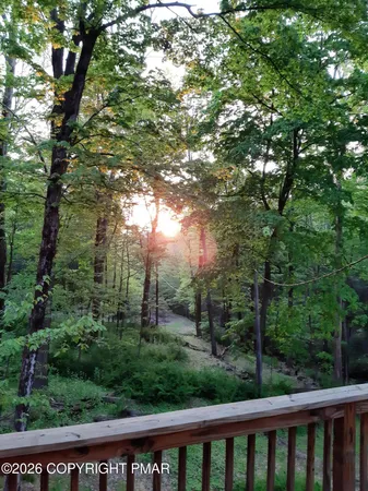 $1,700 | 170 Eagle Pass Road, Henryville, PA 18332