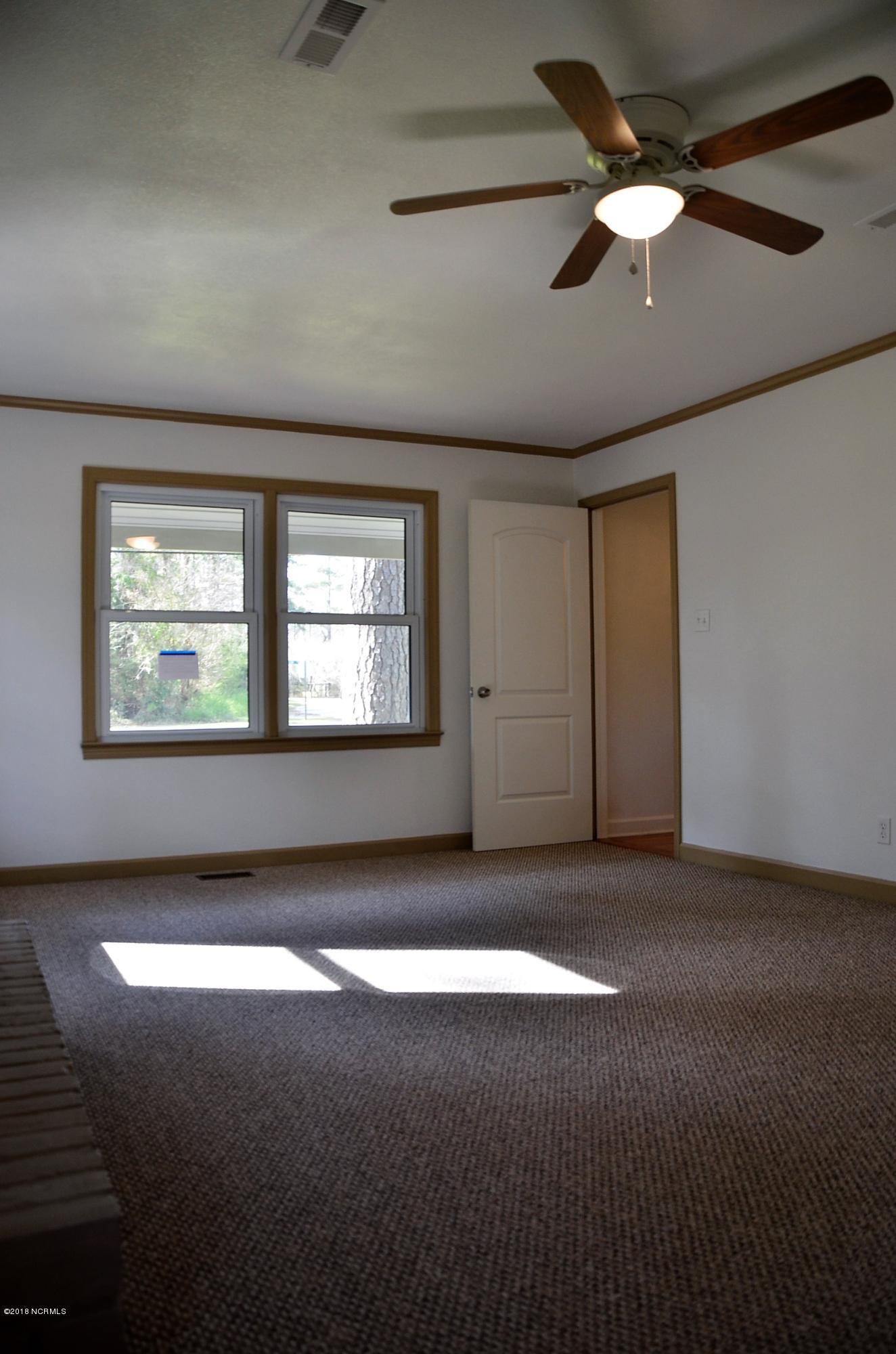 3103 Country Club Road New Bern, NC 28562 - Photo 27 of 59 24