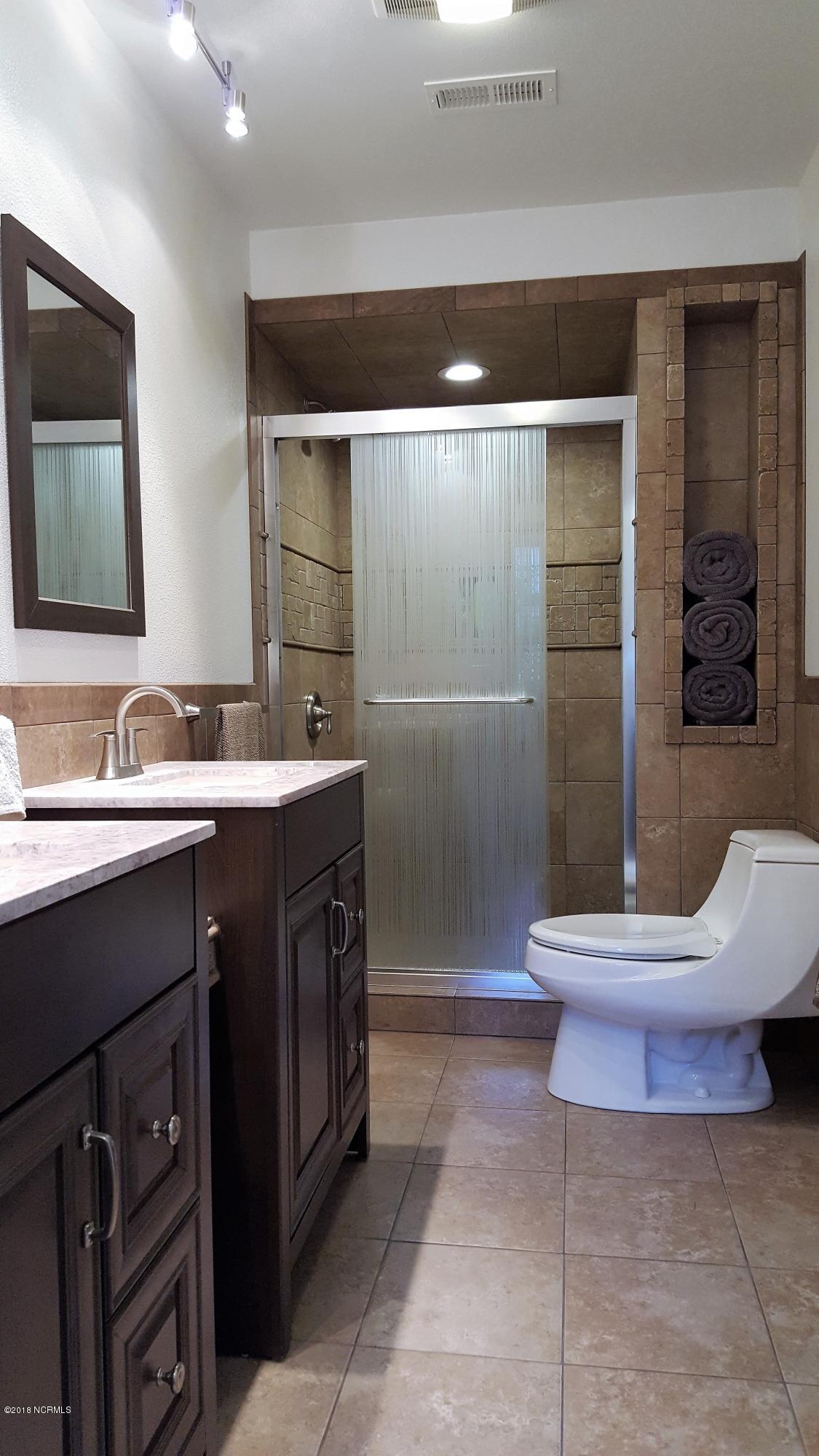 3103 Country Club Road New Bern, NC 28562 - Photo 28 of 59 25