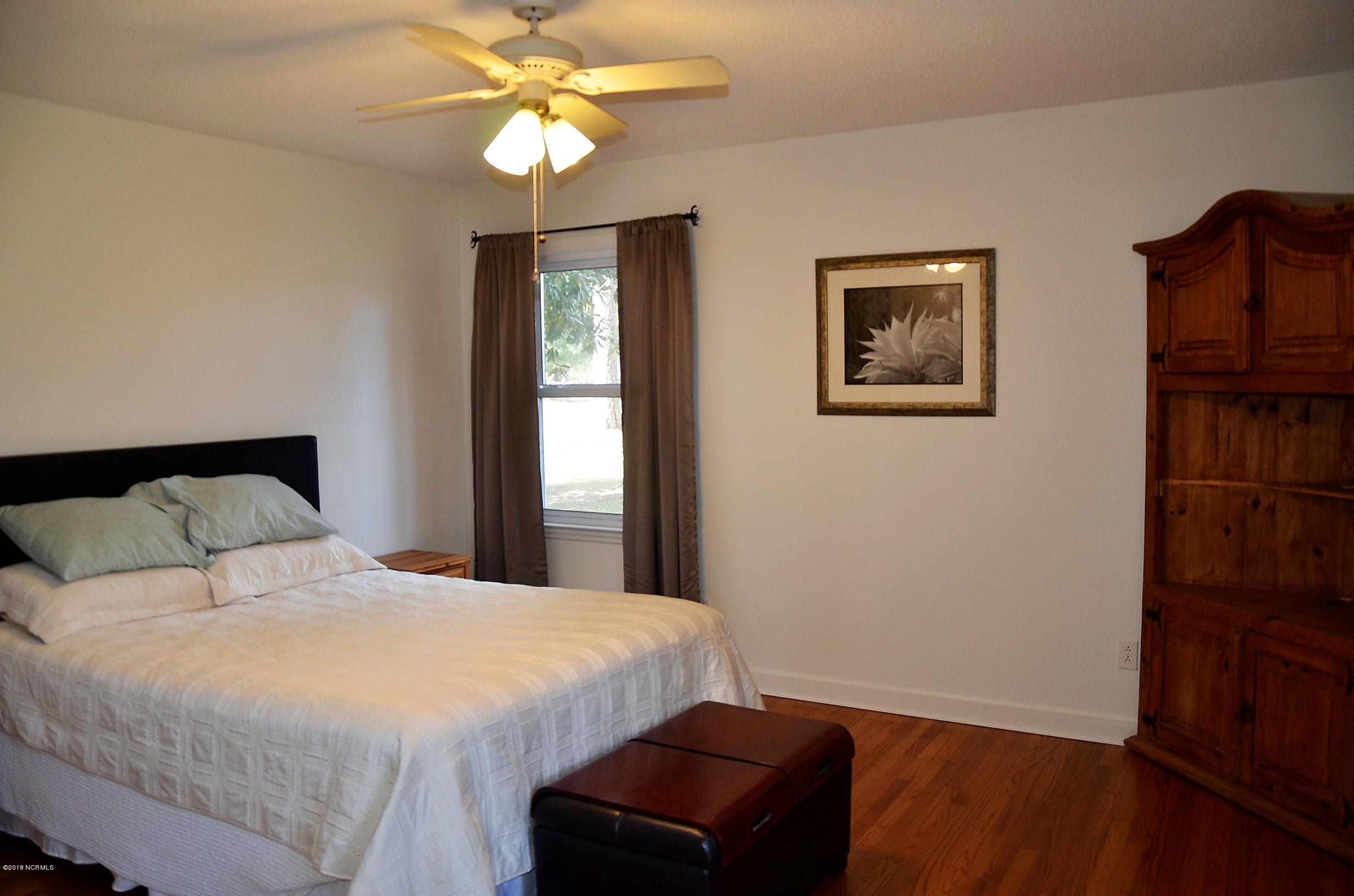 3103 Country Club Road New Bern, NC 28562 - Photo 35 of 59 32