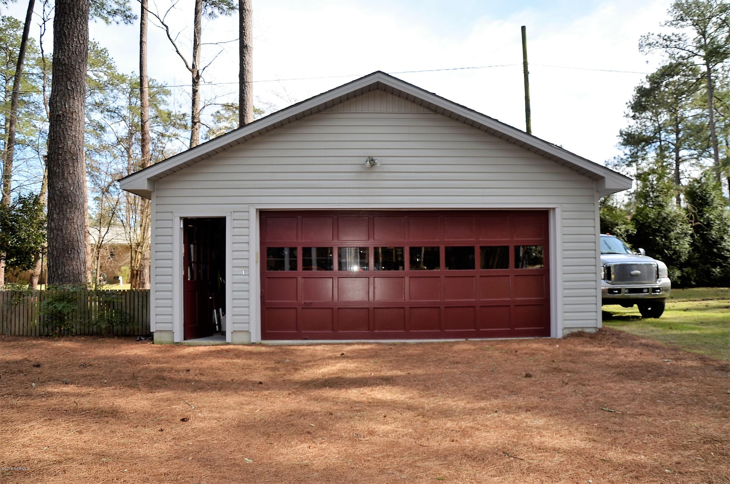 3103 Country Club Road New Bern, NC 28562 - Photo 53 of 59 50
