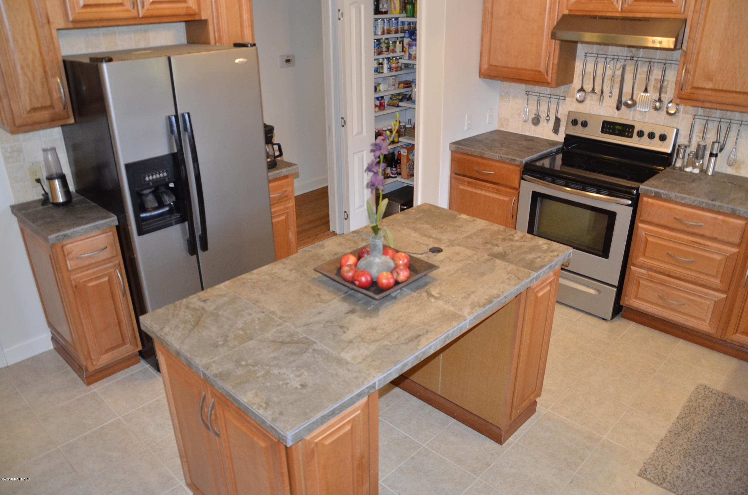 3103 Country Club Road New Bern, NC 28562 - Photo 7 of 59 6