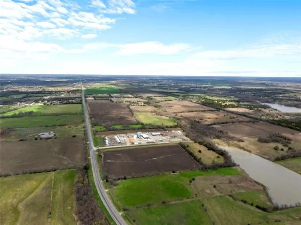 $1,499,999 | 160 Whitewright Tx 75490, Whitewright, TX 75491