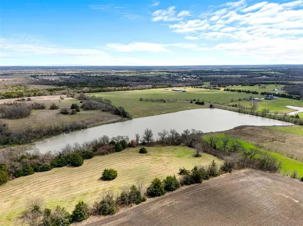 $1,499,999 | 160 Whitewright Tx 75490, Whitewright, TX 75491