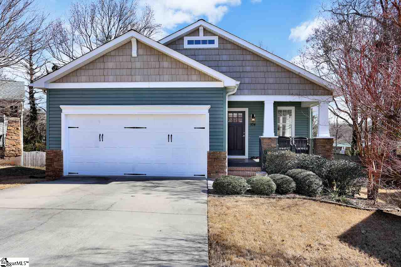 104 Ragon Lane Greenville, SC 29609 - Photo 1 of 33 Gallery Image 1