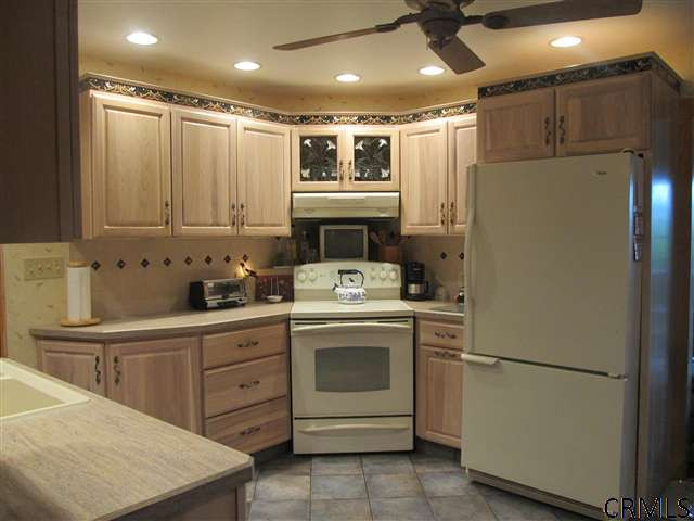 6352 Hawes Road Guilderland, NY 12009 - Photo 4 of 15 Photo 4