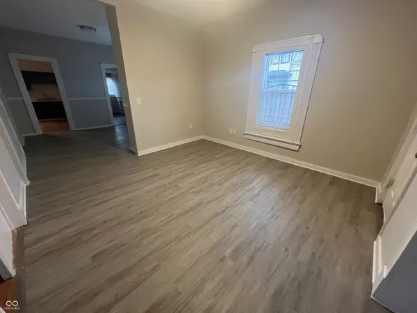 $1,195 | 2509 East 10th Street, Indianapolis, IN 46201