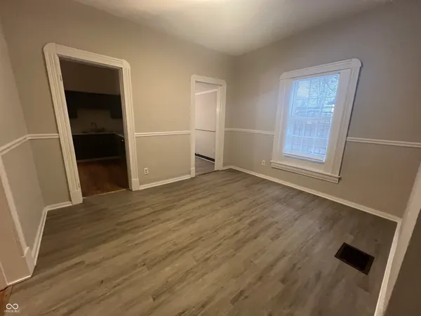 $1,195 | 2509 East 10th Street, Indianapolis, IN 46201