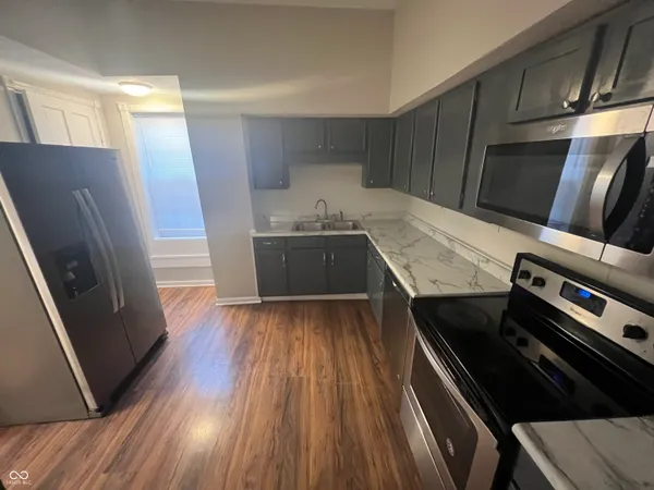 $1,195 | 2509 East 10th Street, Indianapolis, IN 46201