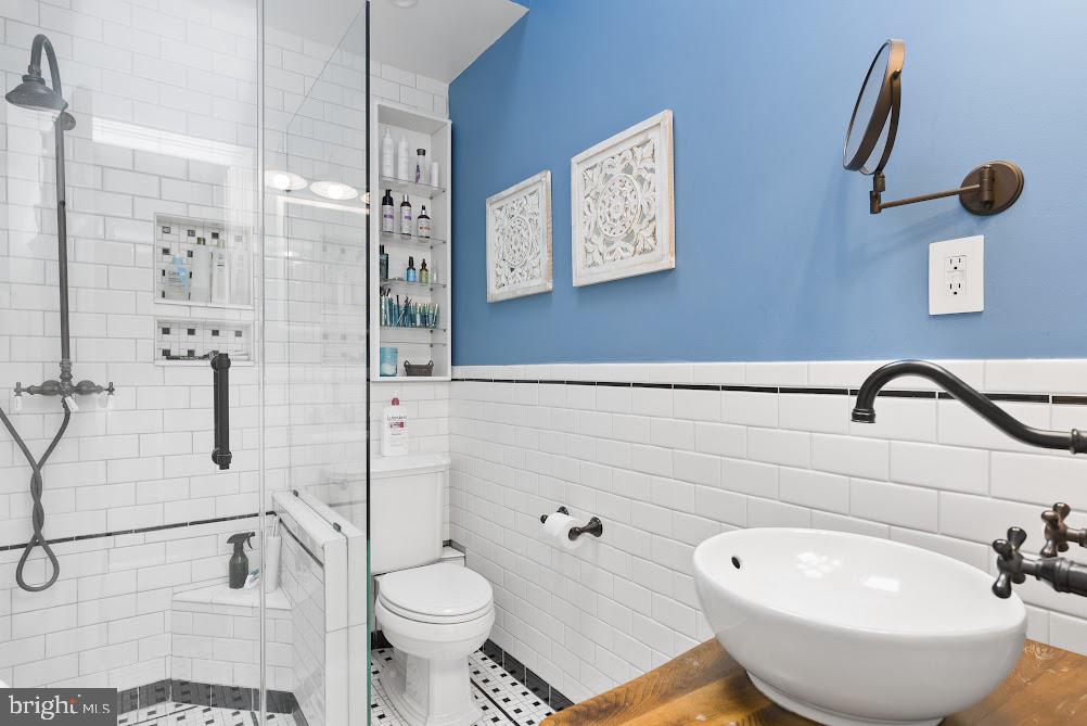 1407 Embreeville Road Kennett Square, PA 19348 - Photo 8 of 55 Main bathroom