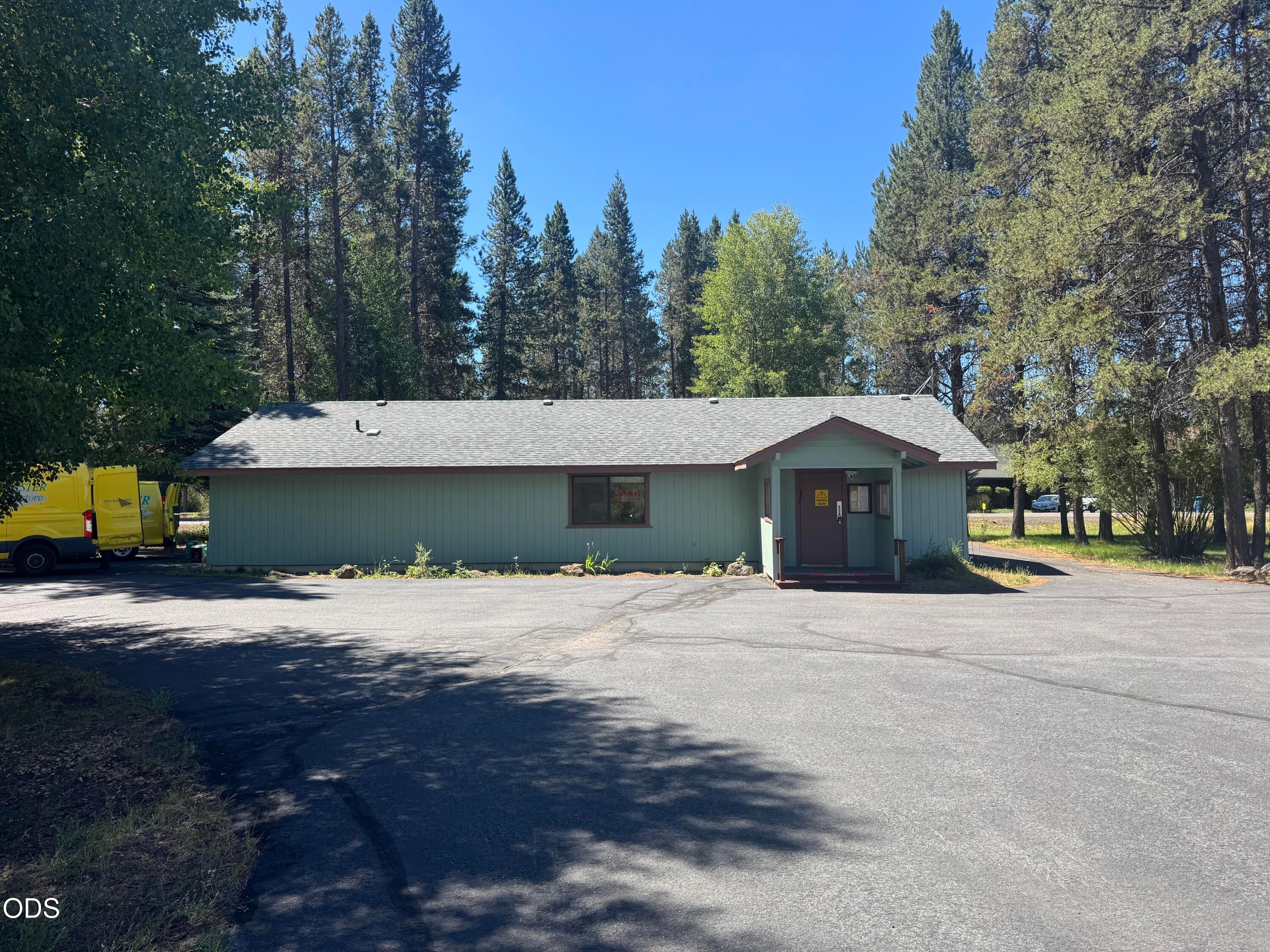 17088 Kingsburg Road Bend, OR 97707 - Photo 13 of 25 Gallery Image 13