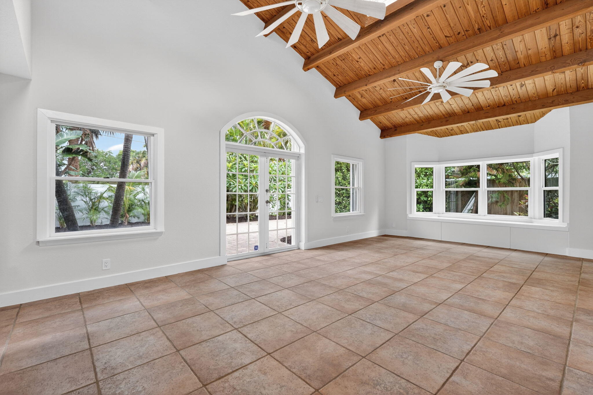 606 Paulina Road Jupiter, FL 33477 - Photo 4 of 49 24-web-or-mls-_MLP0915