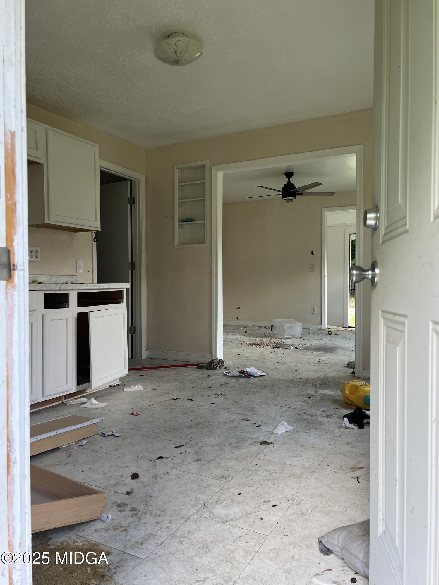 101 Jacobs Lane Warner Robins, GA 31093 - Photo 3 of 18 a view of a storage & utility room