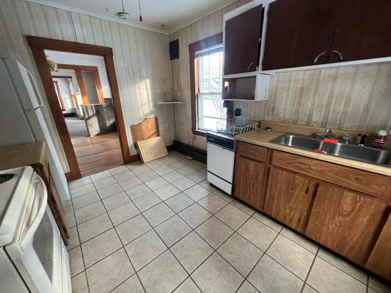 125 Olive Street Springfield, VT 05156 - Photo 4 of 12