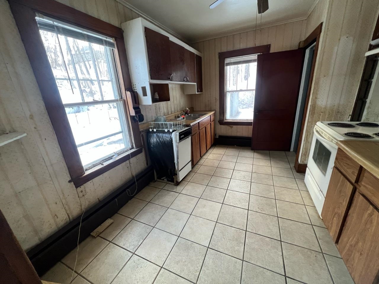 125 Olive Street Springfield, VT 05156 - Photo 5 of 12