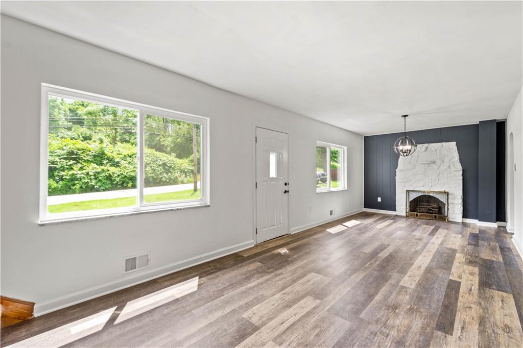 438 Moon Clinton Road Coraopolis, PA 15108 - Photo 8 of 25
