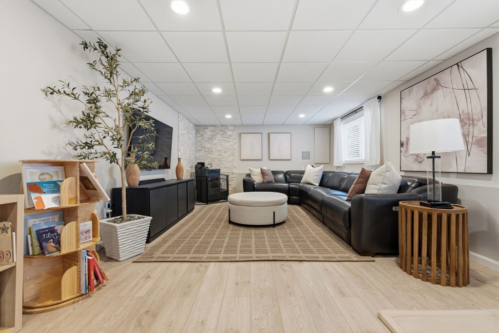 133 River Street Middleton, MA 01949 - Photo 31 of 40