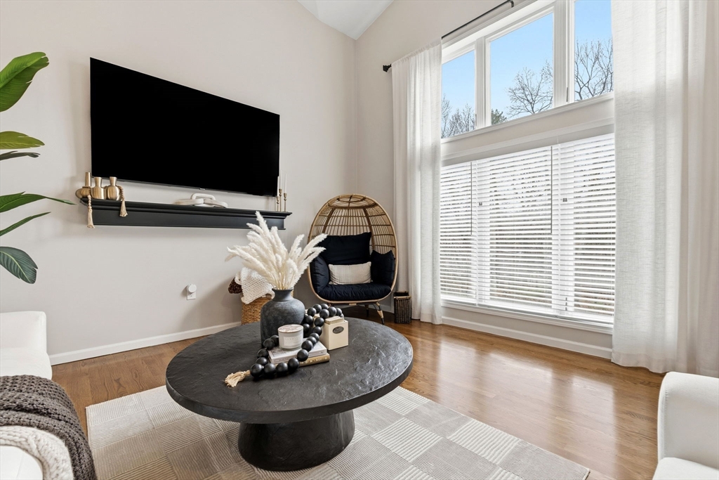 133 River Street Middleton, MA 01949 - Photo 4 of 40