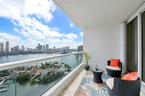 $2,200,000 | 7000 Island Boulevard, Unit 2609, Aventura, FL 33160