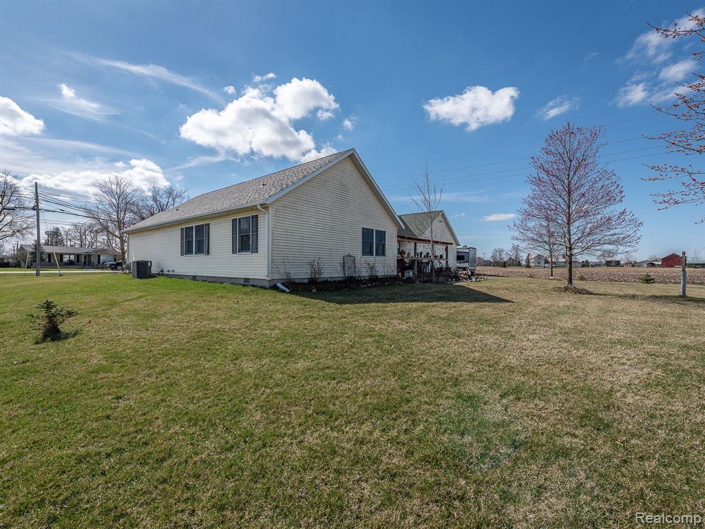 7992 Bluebush Road Maybee, MI 48159 - Photo 28 of 38