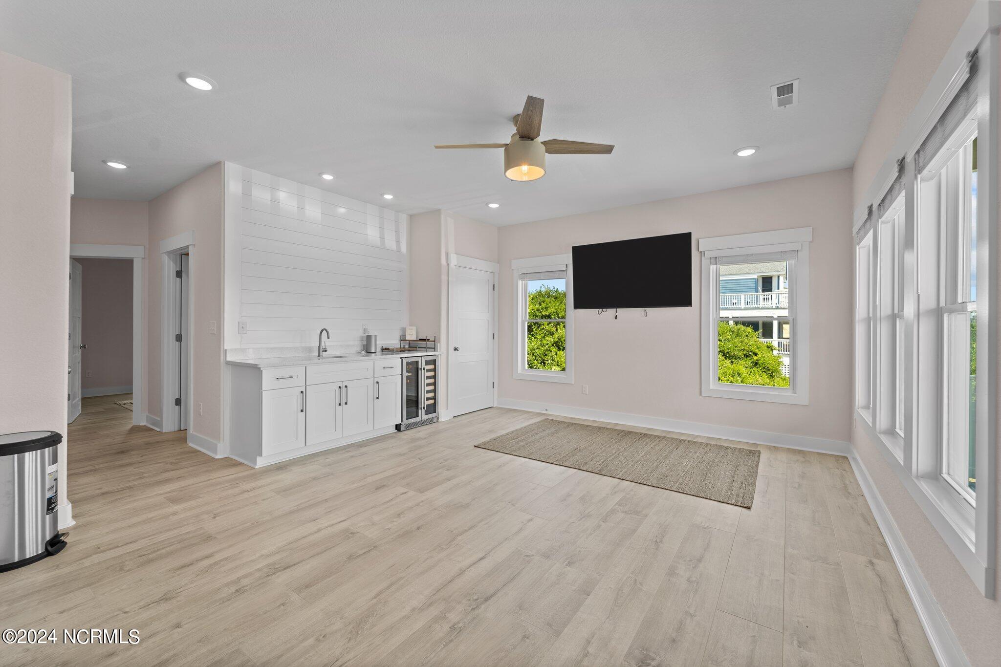 2206 Sandpiper Road Corolla, NC 27927 - Photo 11 of 49 29-web-or-mls-WCR07604