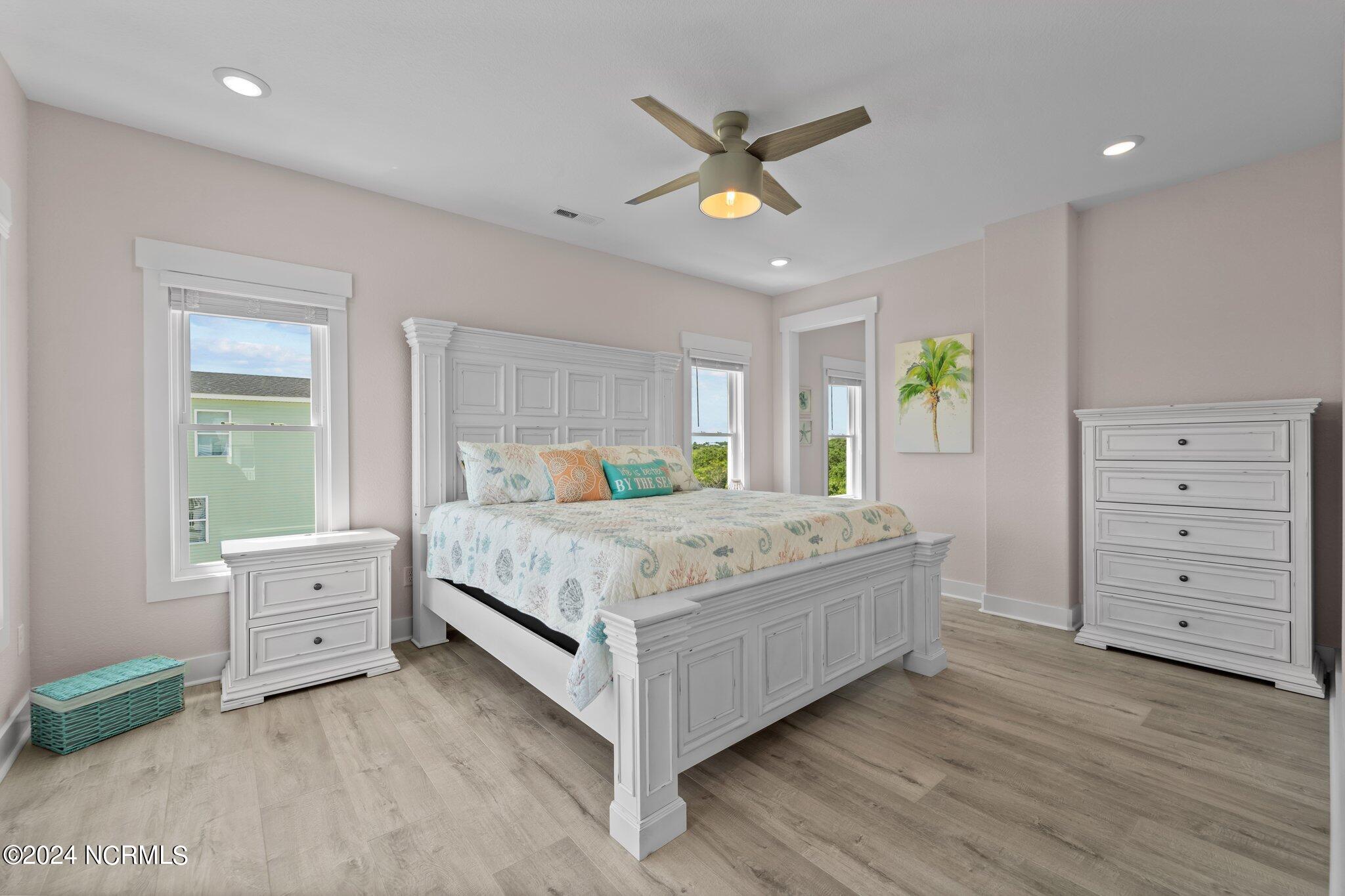 2206 Sandpiper Road Corolla, NC 27927 - Photo 17 of 49 35-web-or-mls-WCR07622