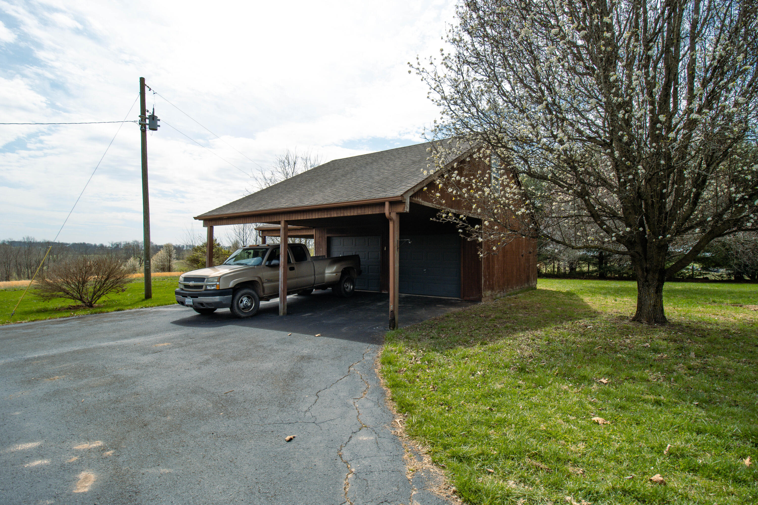 3261 Millersburg Ruddles Mill Road Paris, KY 40361 - Photo 15 of 50 IMG_2905