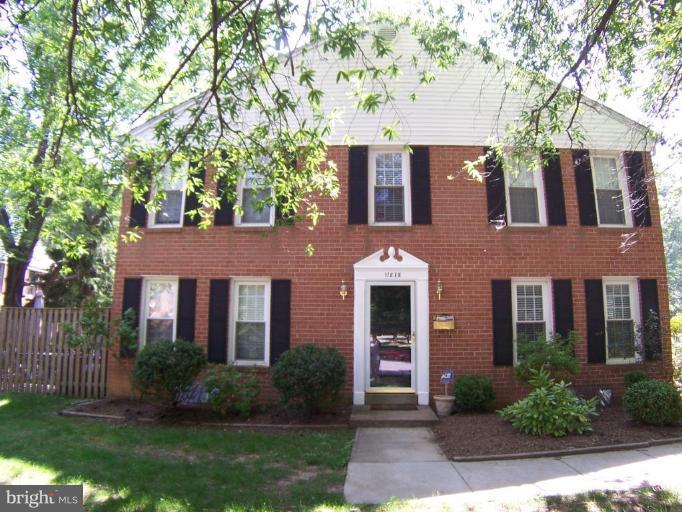 11878 Dunlop Court Reston, VA 20191 - Photo 1 of 9 Exterior (Main)