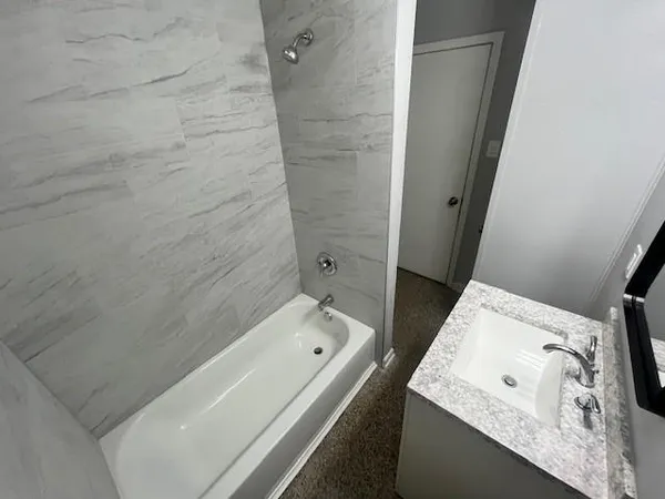 $1,250 | 805 Gulf Drive, Gretna, LA 70053