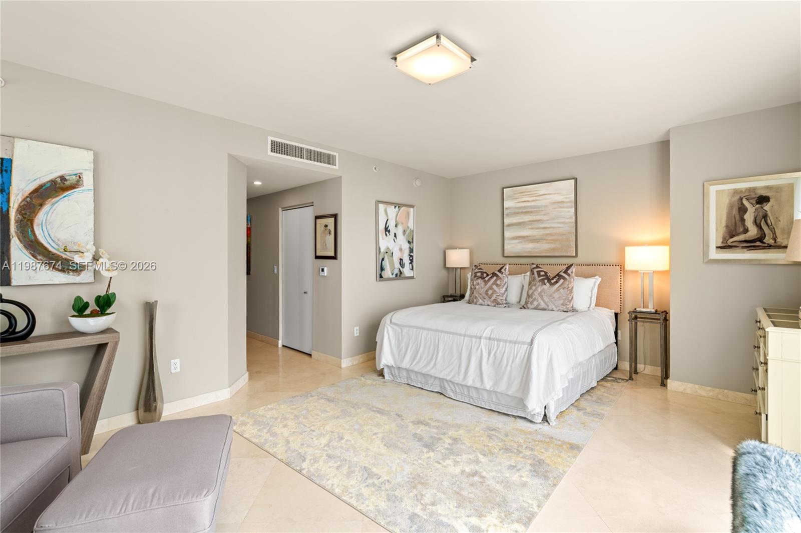 901 Brickell Key Boulevard, Unit 2804 Miami, FL 33131 - Photo 25 of 95
