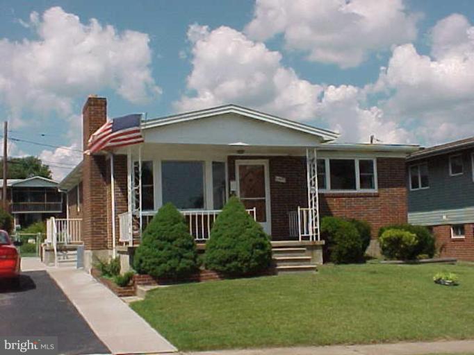 1212 Ridgeshire Road Dundalk, MD 21222 - Photo 1 of 5 Exterior (Main)