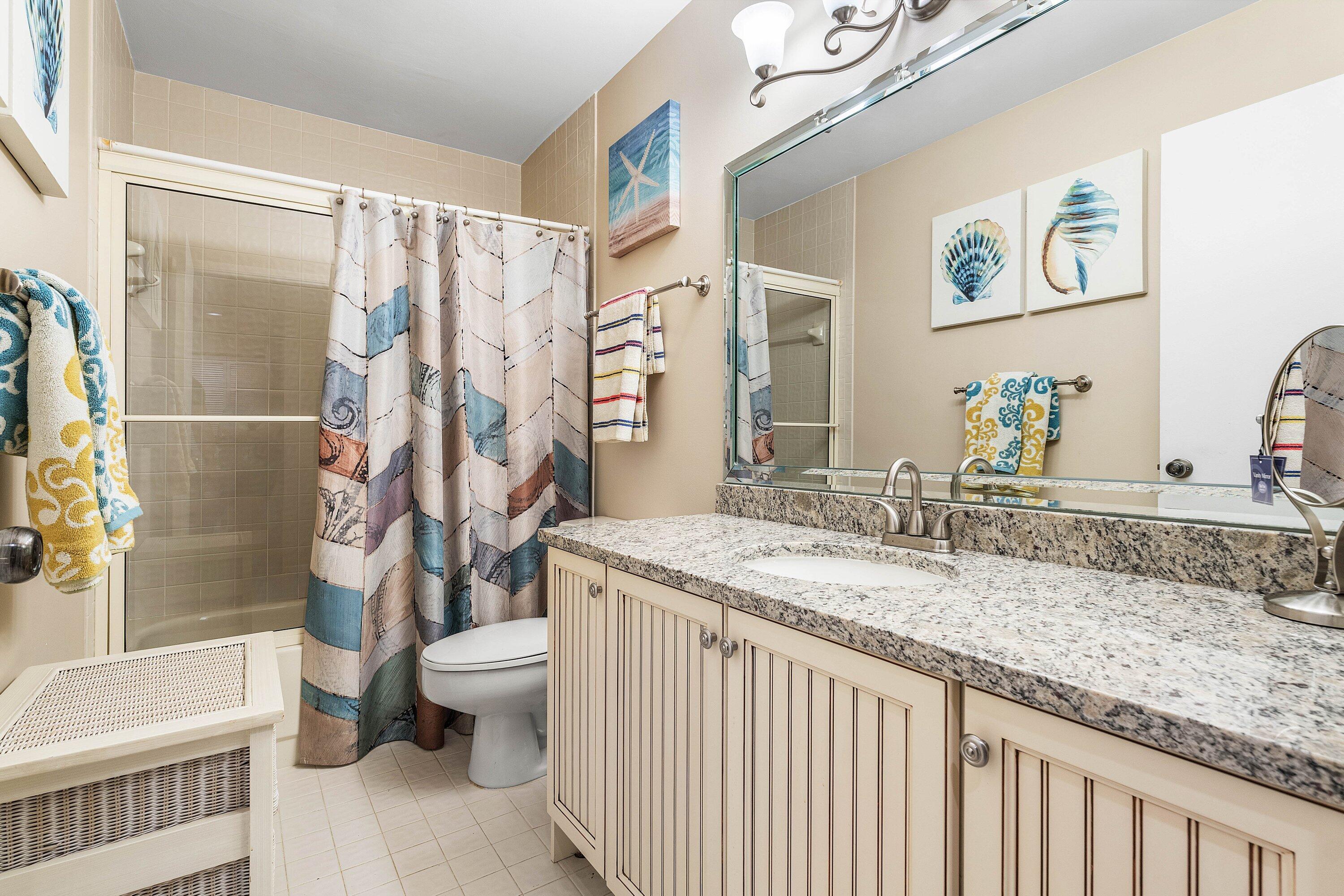 8054 Summerview Terrace Boca Raton, FL 33496 - Photo 17 of 42 2ND BEDROOM BATHROOM