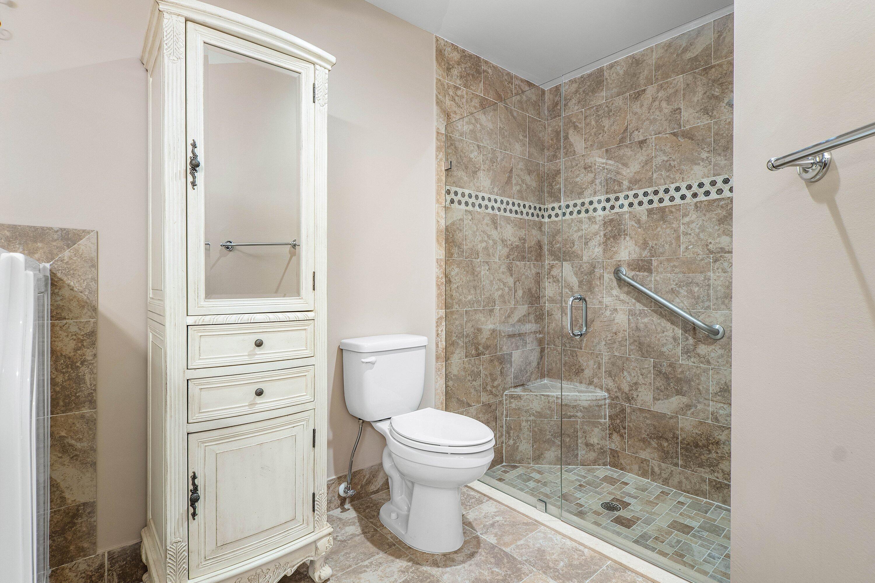 8054 Summerview Terrace Boca Raton, FL 33496 - Photo 23 of 42 PRIMARY SEPARATE PRIMARY SHOWER