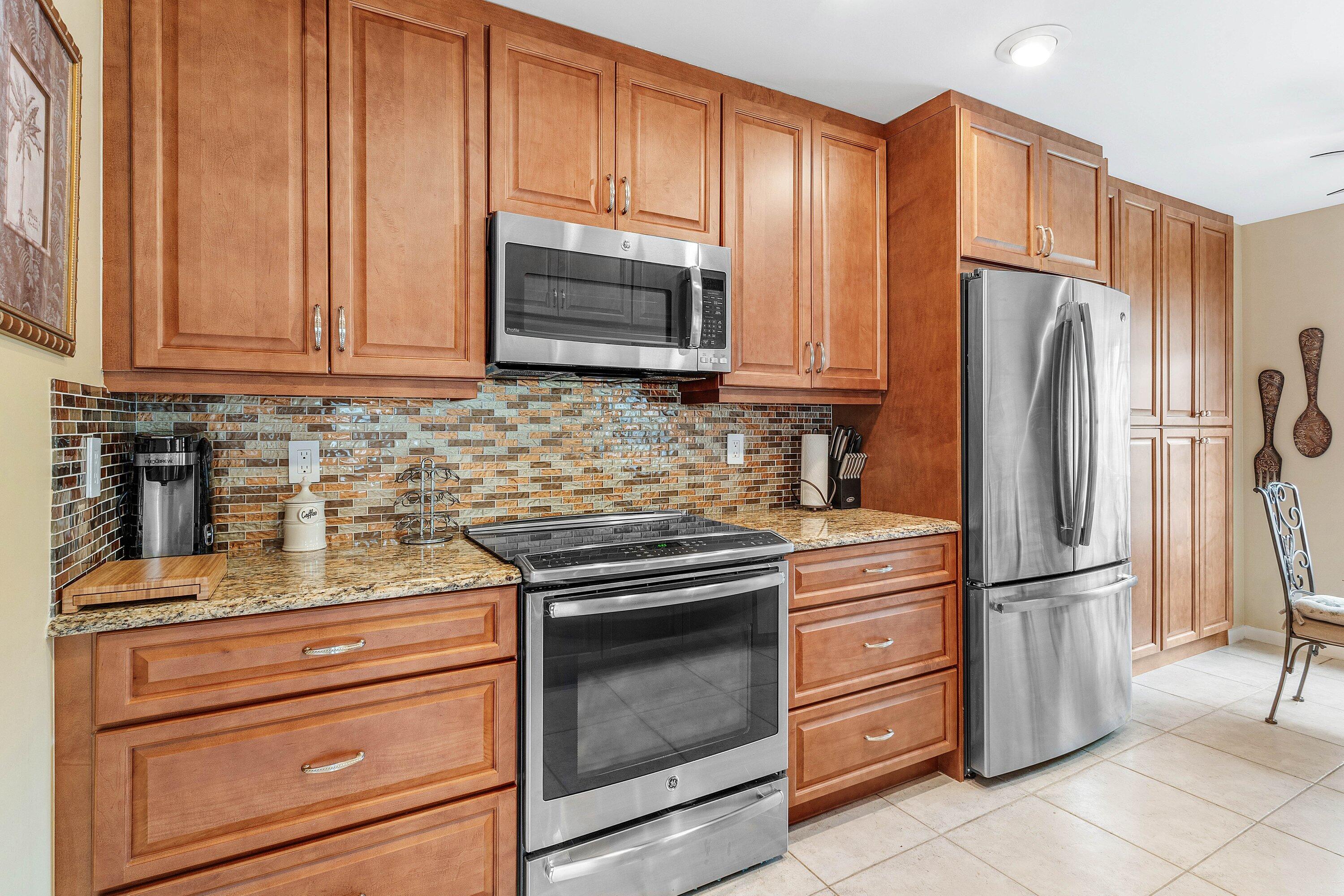 8054 Summerview Terrace Boca Raton, FL 33496 - Photo 6 of 42 KITCHEN