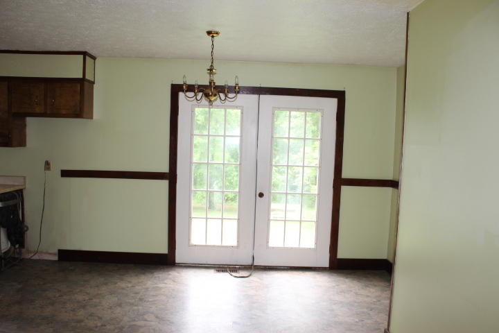 2379 Howard Springs Road Crossville, TN 38571 - Photo 3 of 9 3