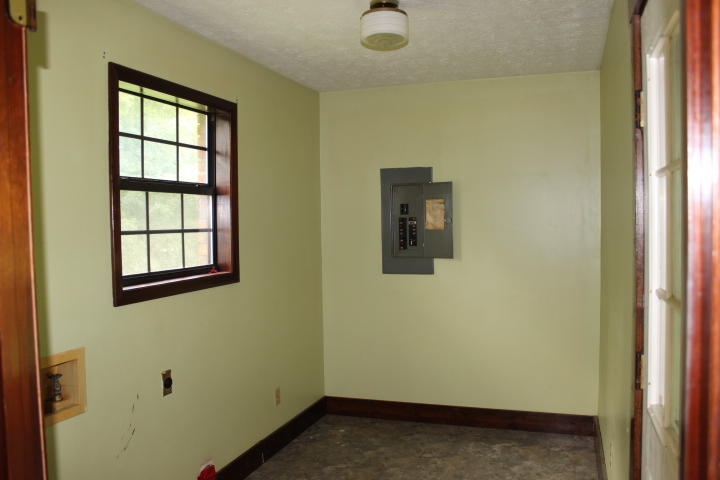 2379 Howard Springs Road Crossville, TN 38571 - Photo 4 of 9 4