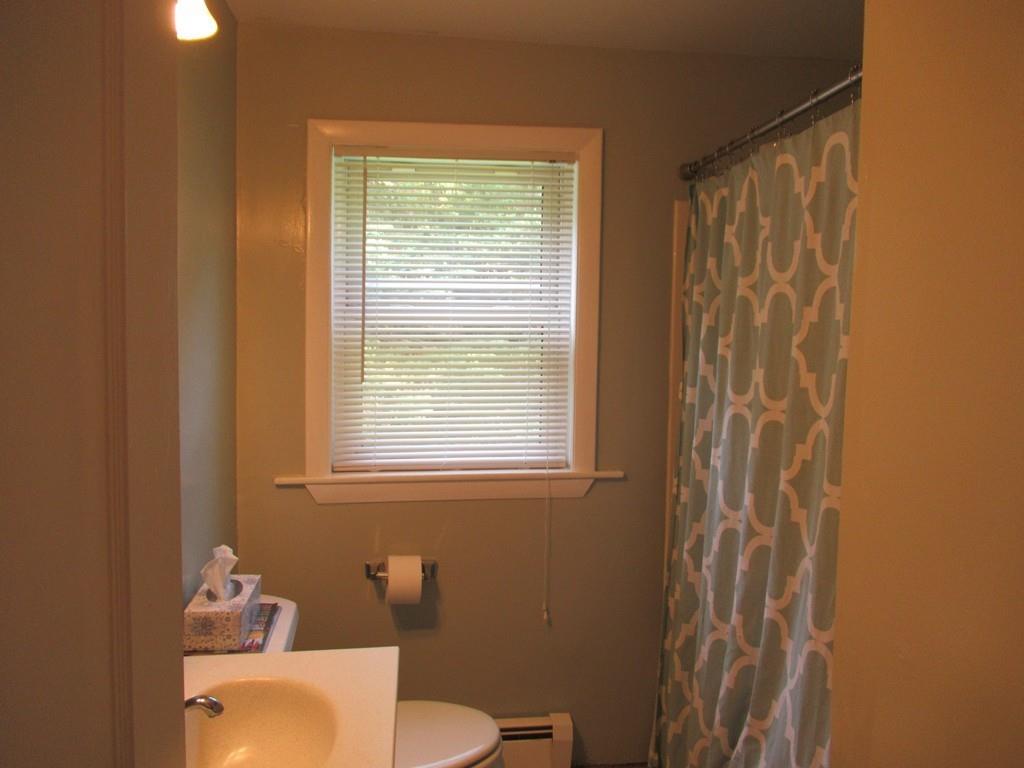 47 Cooper Road Northbridge, MA 01534 - Photo 23 of 31