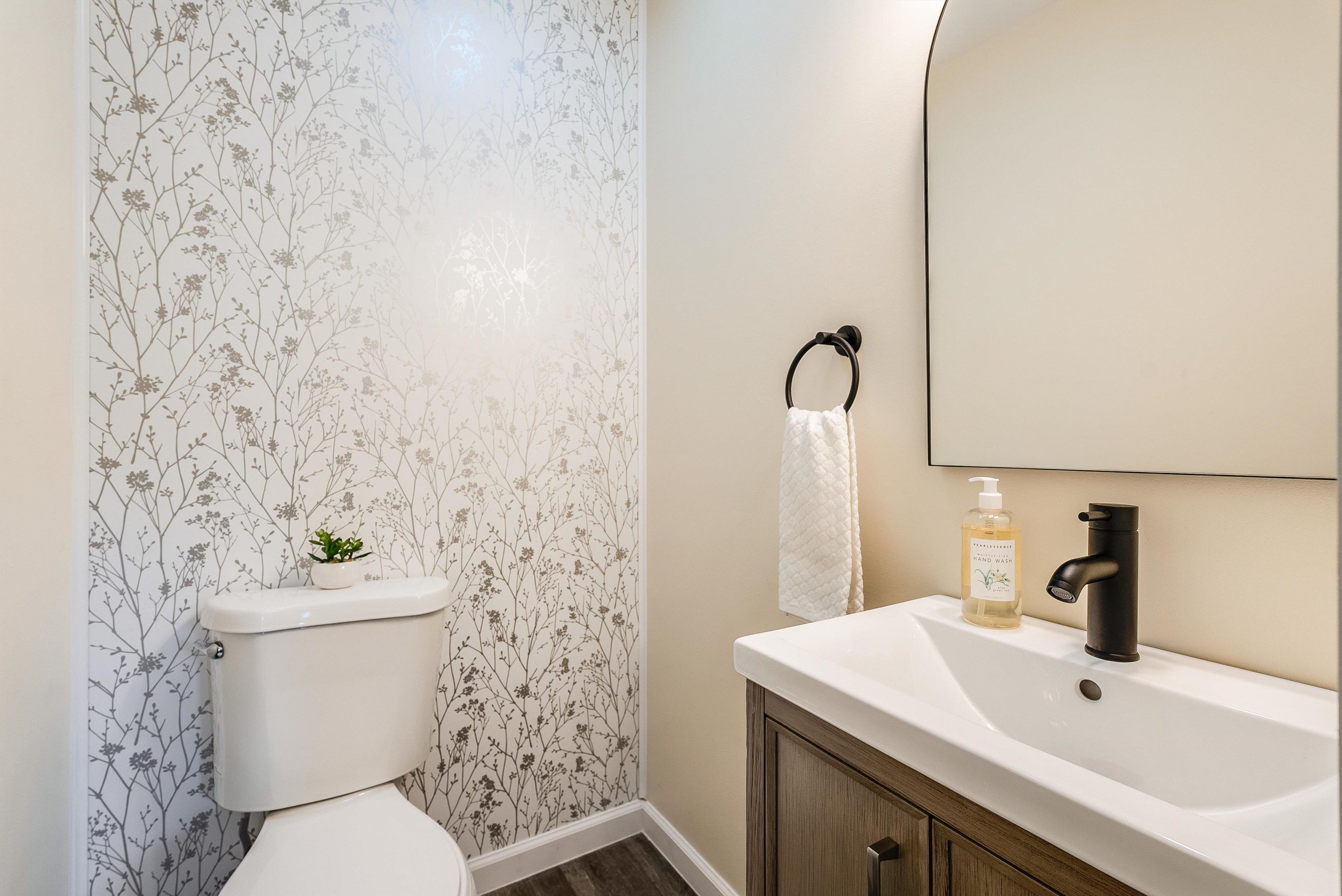35 Hayrick Road Waynesboro, VA 22980 - Photo 20 of 29 a bathroom with a sink a toilet and mirror