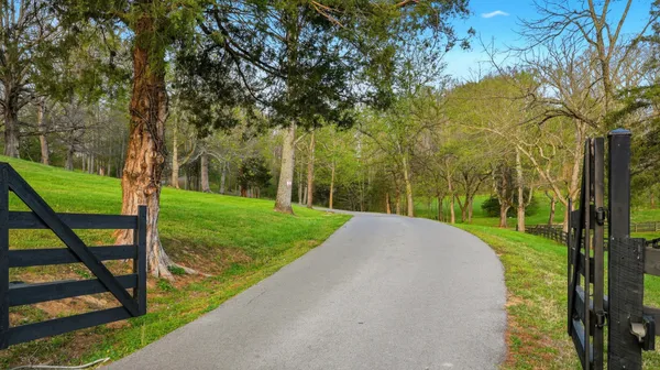 $10,000,000 | 3360 Sweeney Hollow Road, Franklin, TN 37064