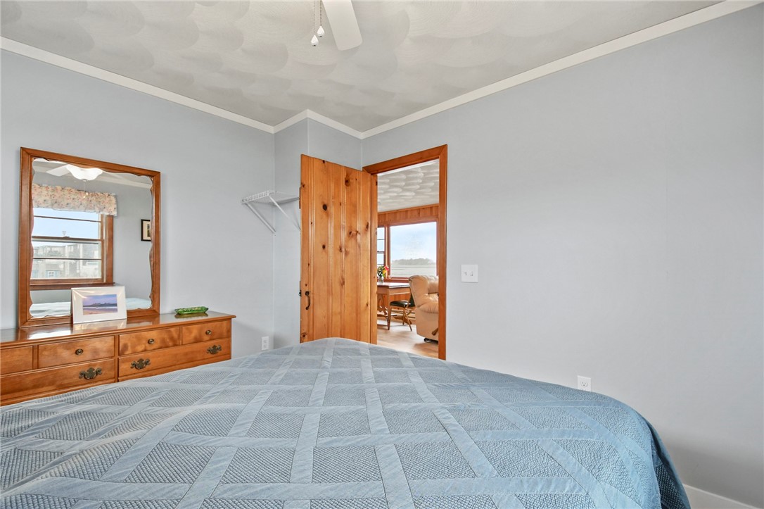 16 Arbeth Road Narragansett, RI 02879 - Photo 12 of 37