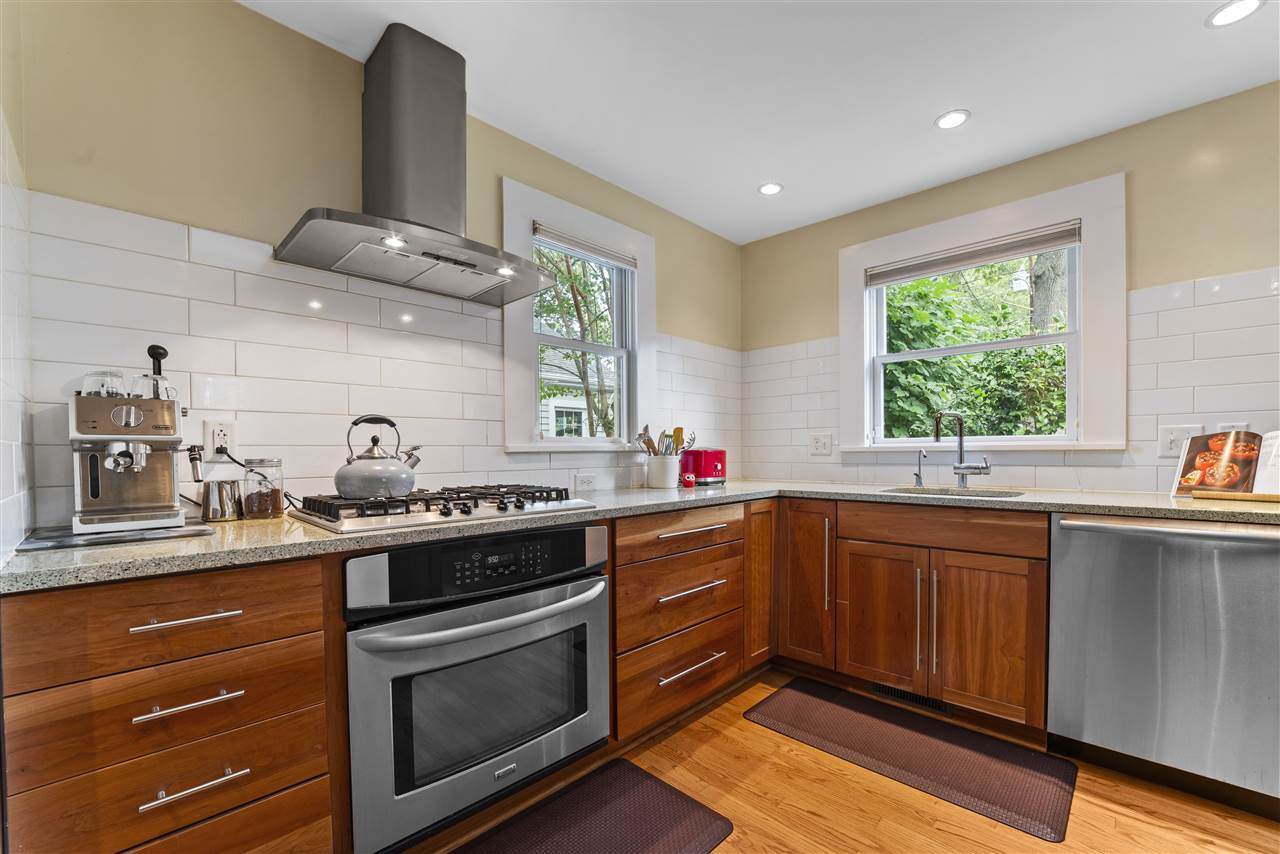 122 Georgetown Road Raleigh, NC 27608 - Photo 11 of 30 Kitchen