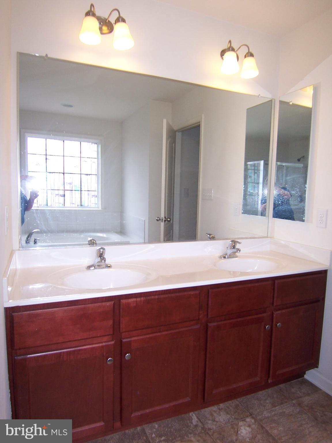 1231 North Fairfax Boulevard Ranson, WV 25438 - Photo 26 of 43 Master Bath