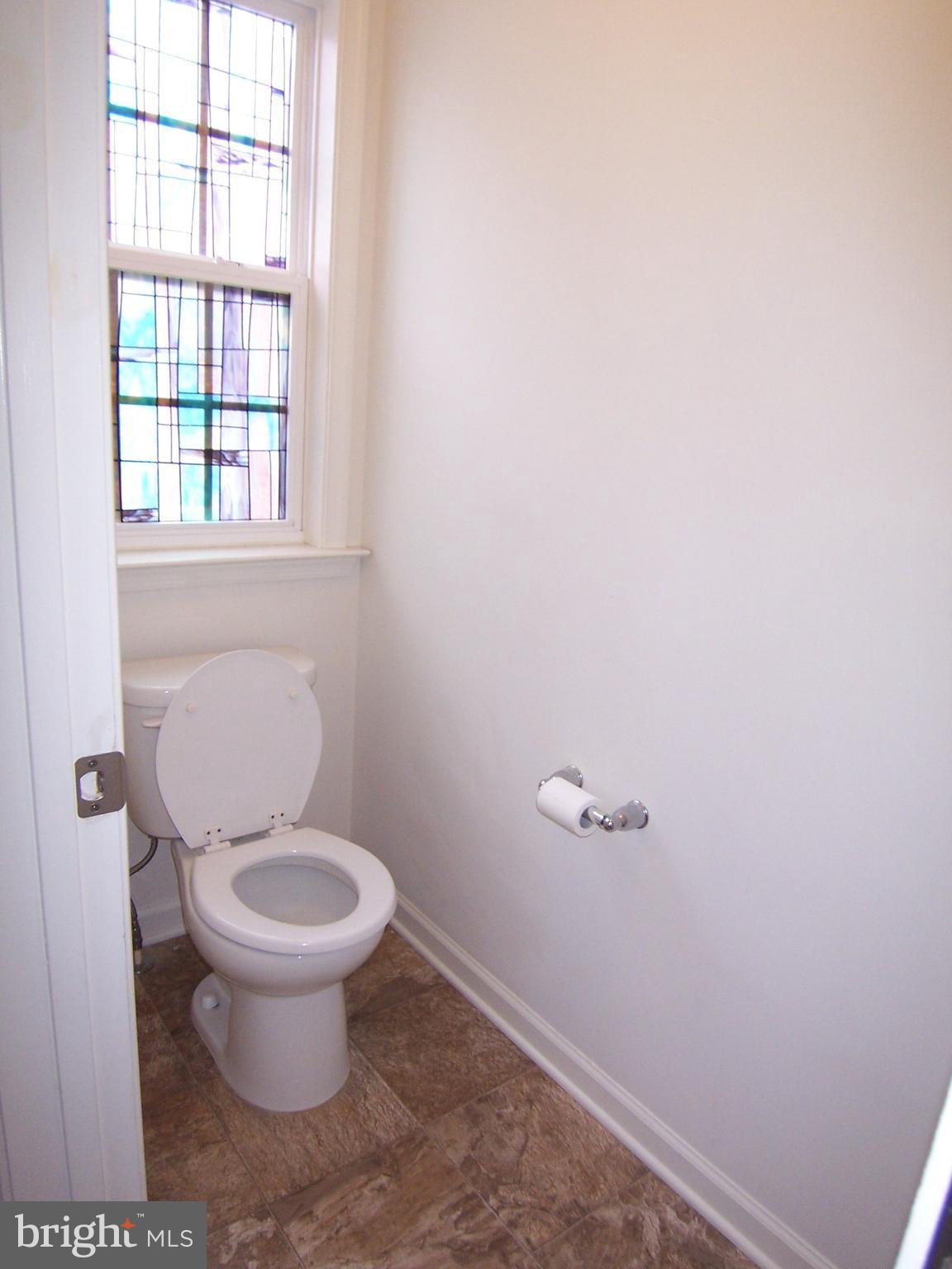 1231 North Fairfax Boulevard Ranson, WV 25438 - Photo 27 of 43 Master Bath Water Closet