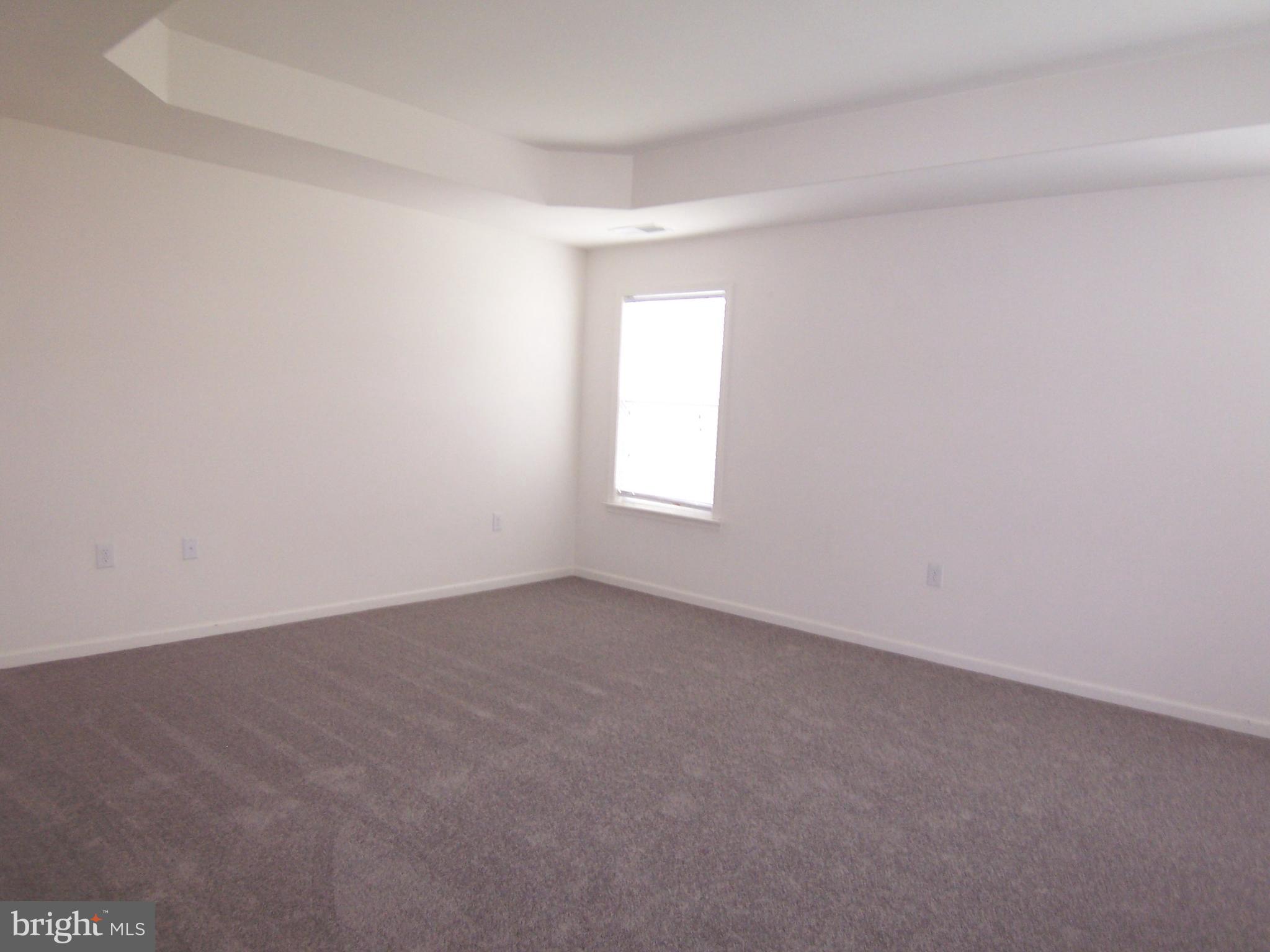 1231 North Fairfax Boulevard Ranson, WV 25438 - Photo 30 of 43 Large Master Suite