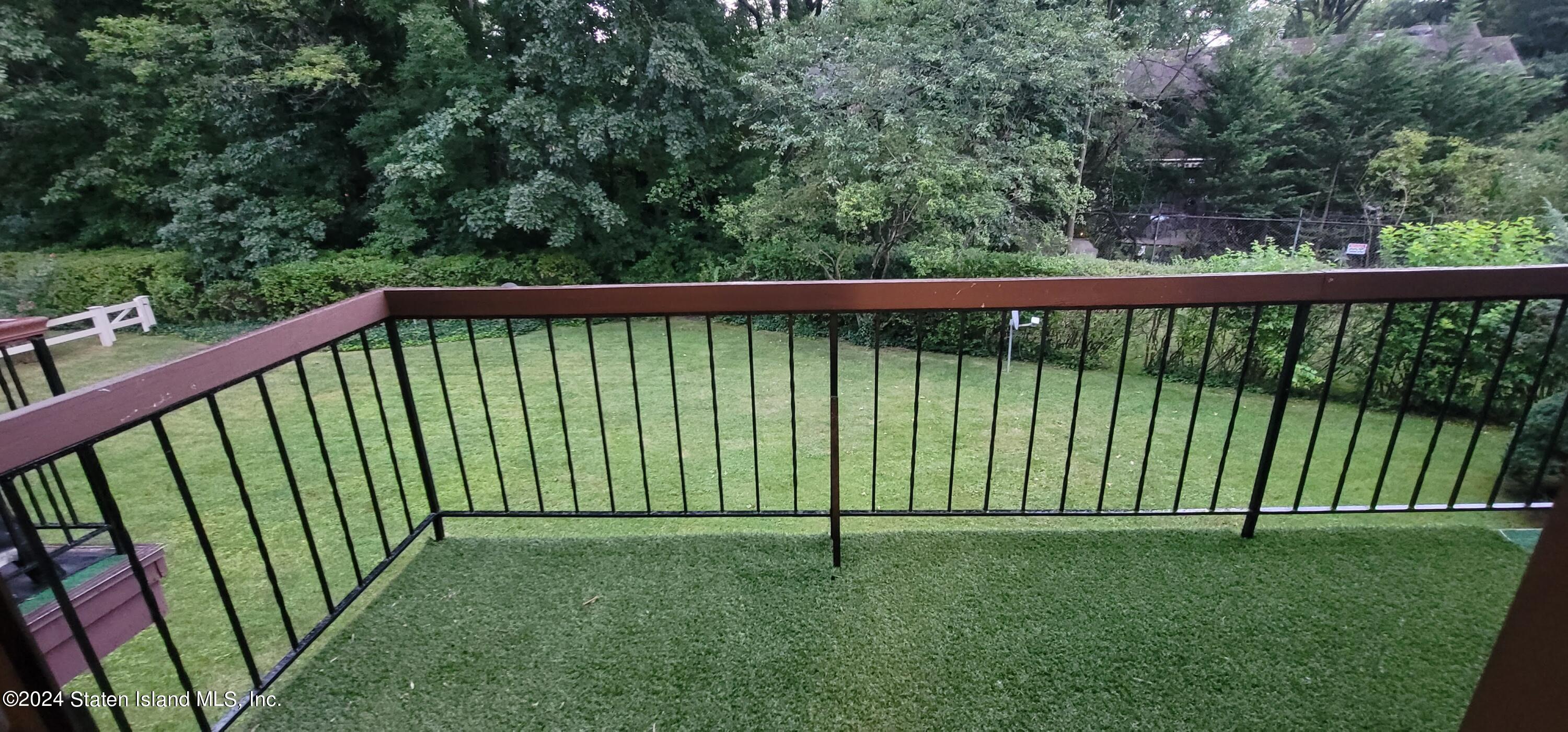 194 Windham Loop Staten Island, NY 10314 - Photo 14 of 42 20240818_190452