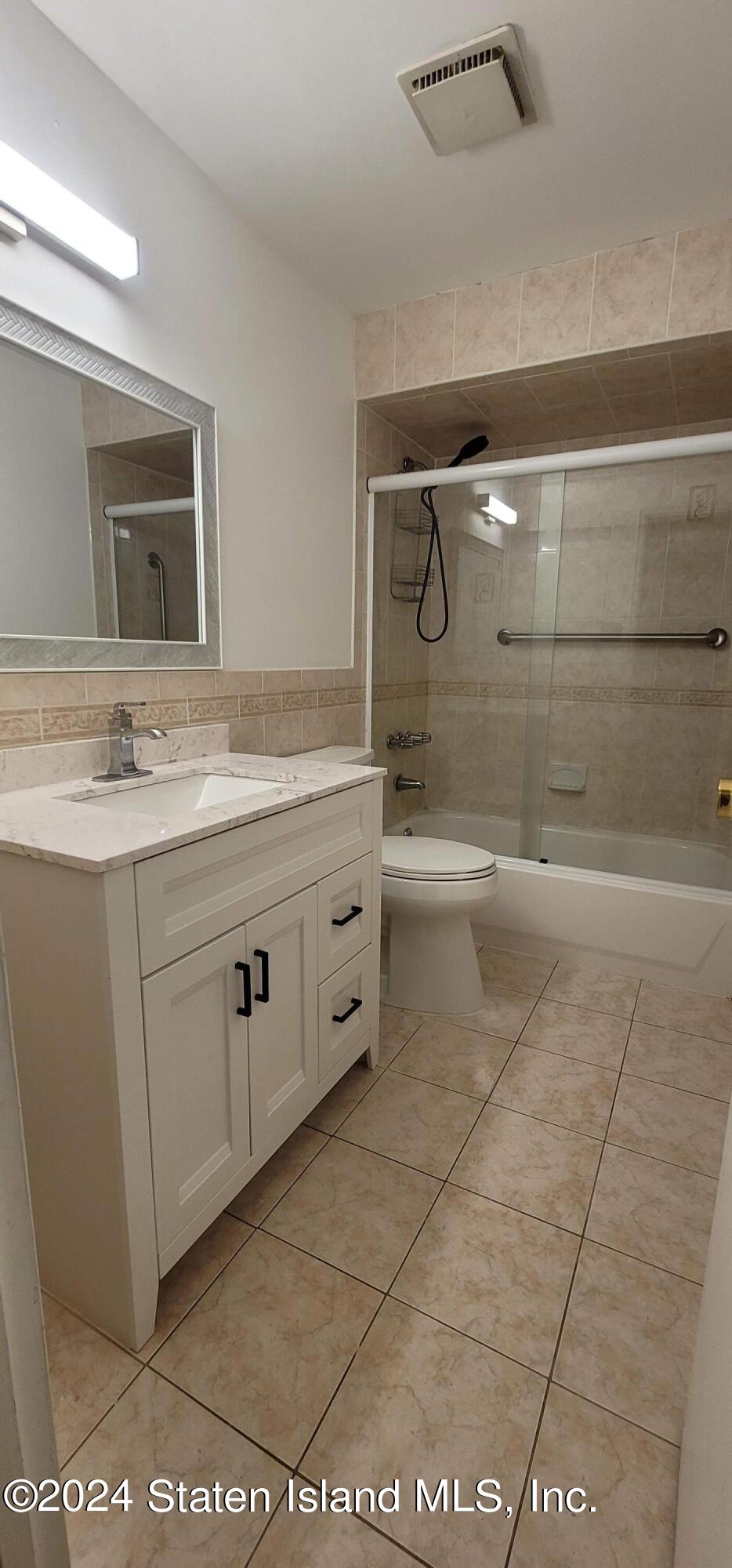 194 Windham Loop Staten Island, NY 10314 - Photo 26 of 42 20240818_191837