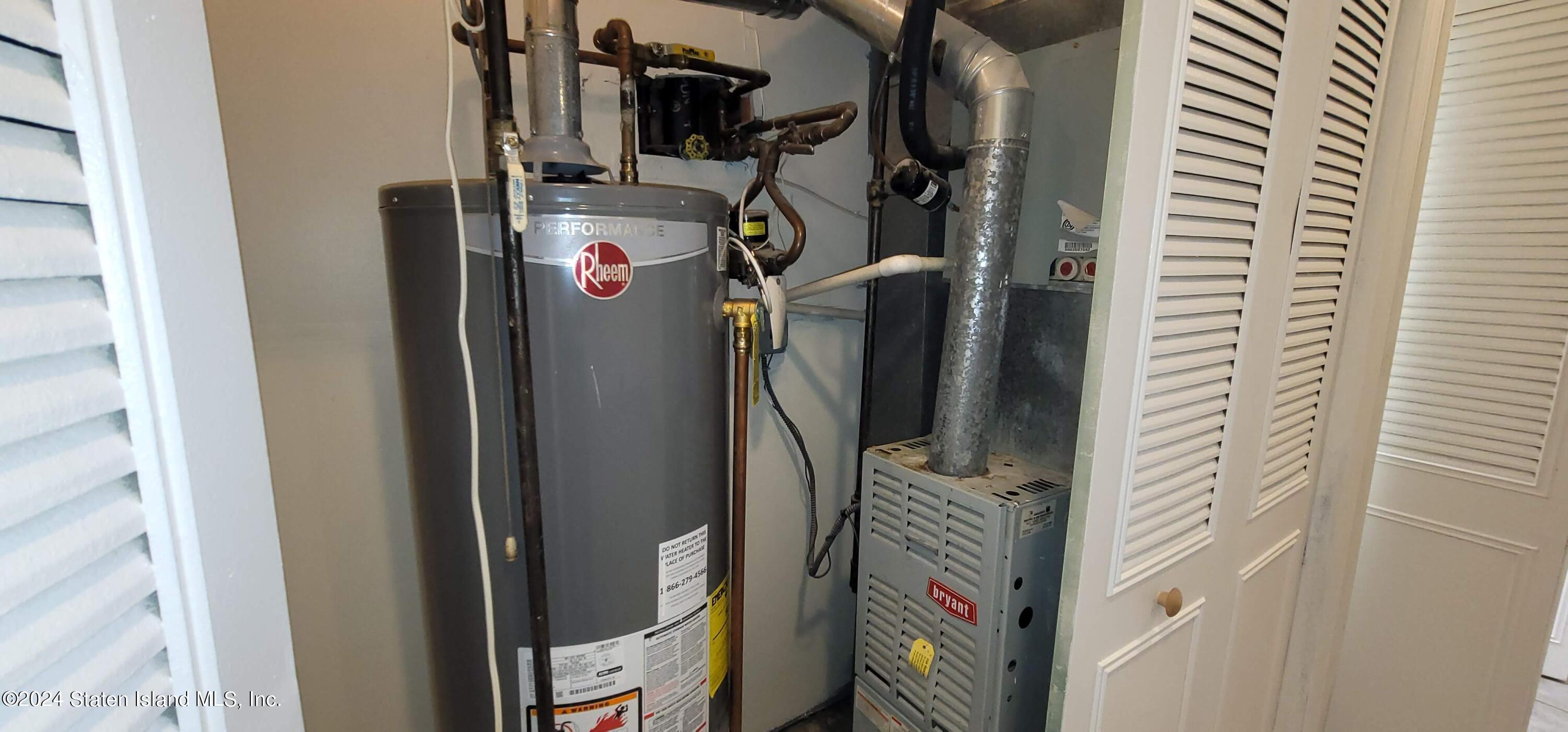 194 Windham Loop Staten Island, NY 10314 - Photo 39 of 42 20240818_193248