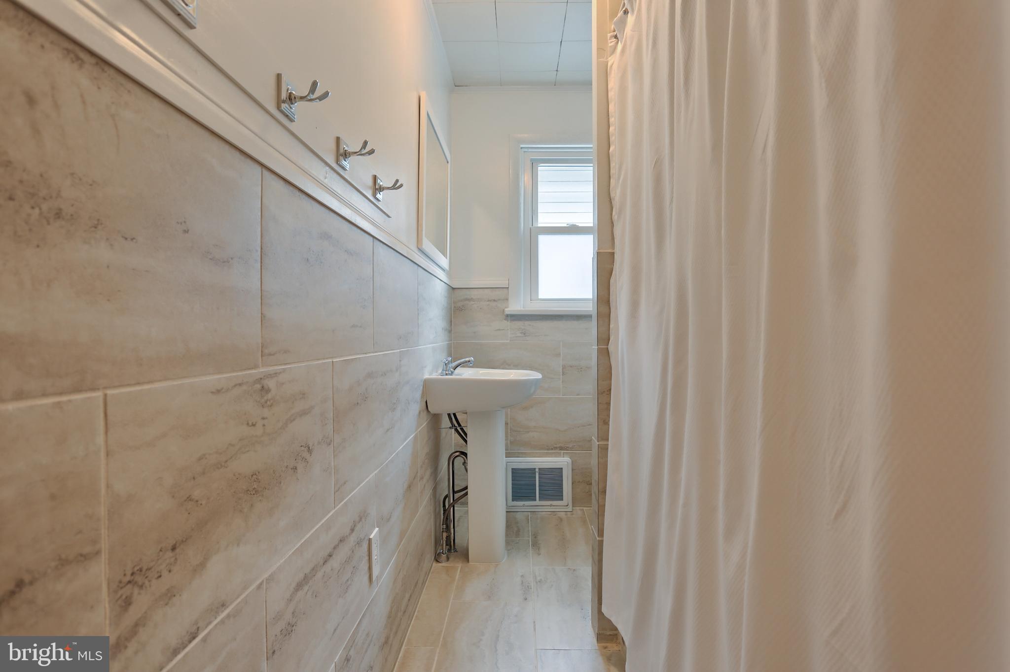 108 Maple Street Lebanon, PA 17046 - Photo 13 of 24 Gallery Image 13
