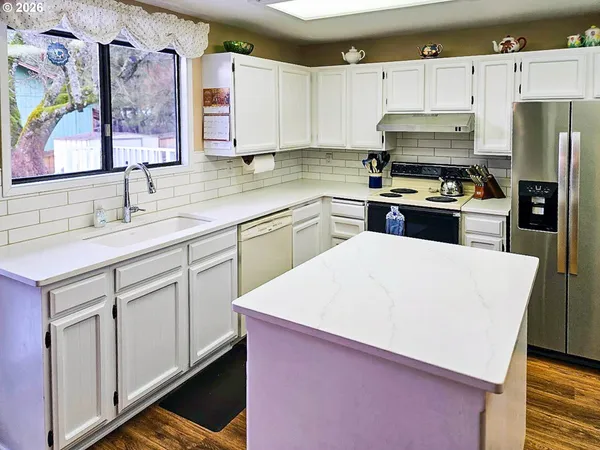 $390,000 | 1818 Northeast Todd Street, Roseburg, OR 97470